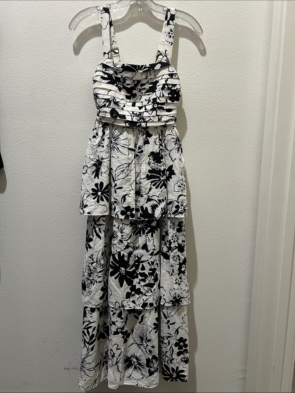 Abercrombie & Fitch Black & White Floral Tiered Maxi Dress